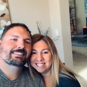 Meet your Posher, Claudia